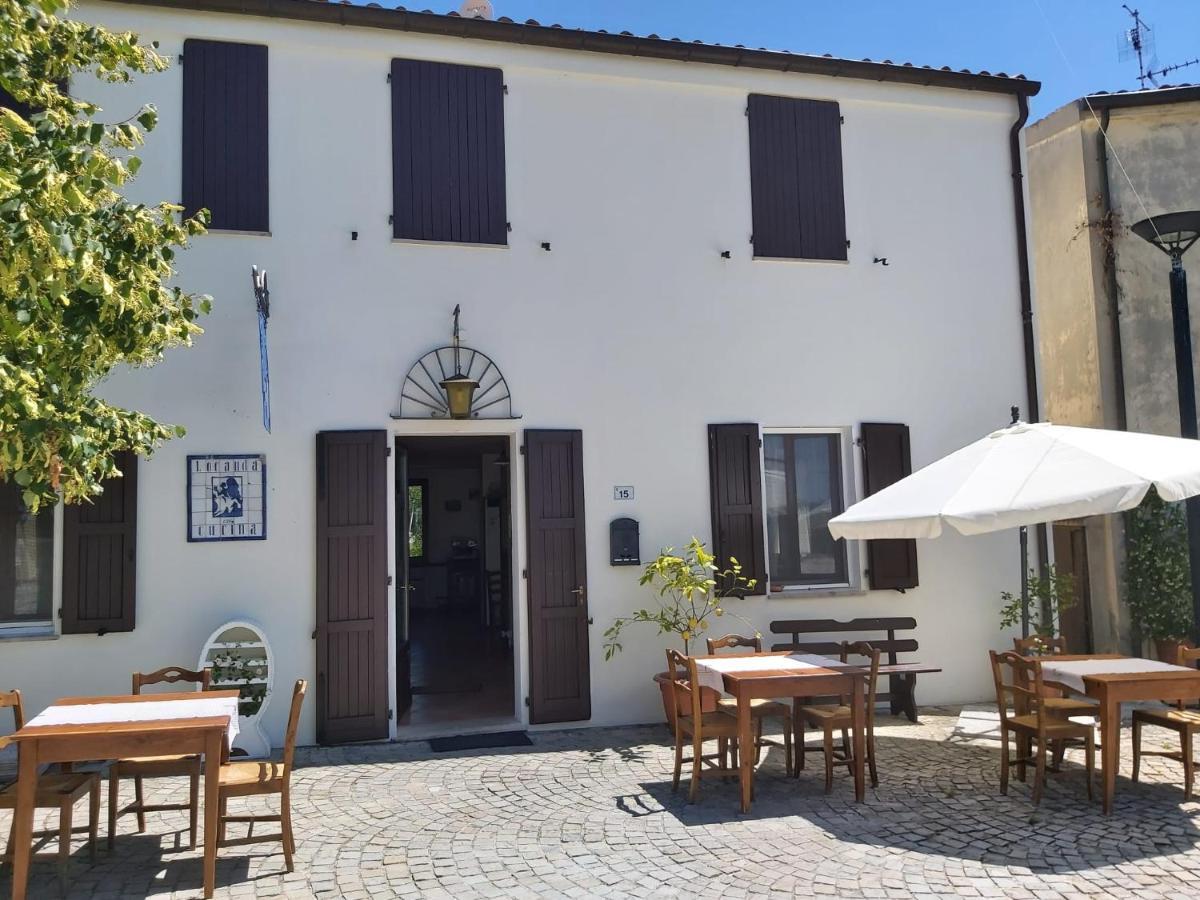 Locanda Delle Grotte Di Onferno Hotel Gemmano Buitenkant foto