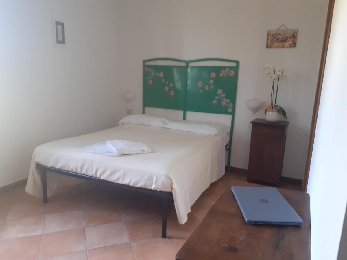 Locanda Delle Grotte Di Onferno Hotel Gemmano Buitenkant foto