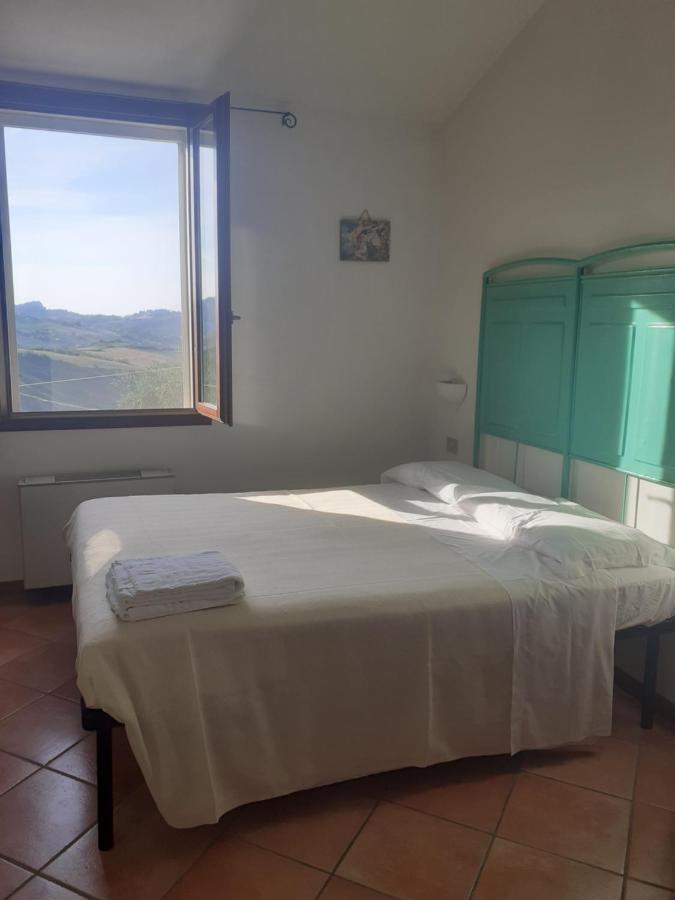 Locanda Delle Grotte Di Onferno Hotel Gemmano Buitenkant foto