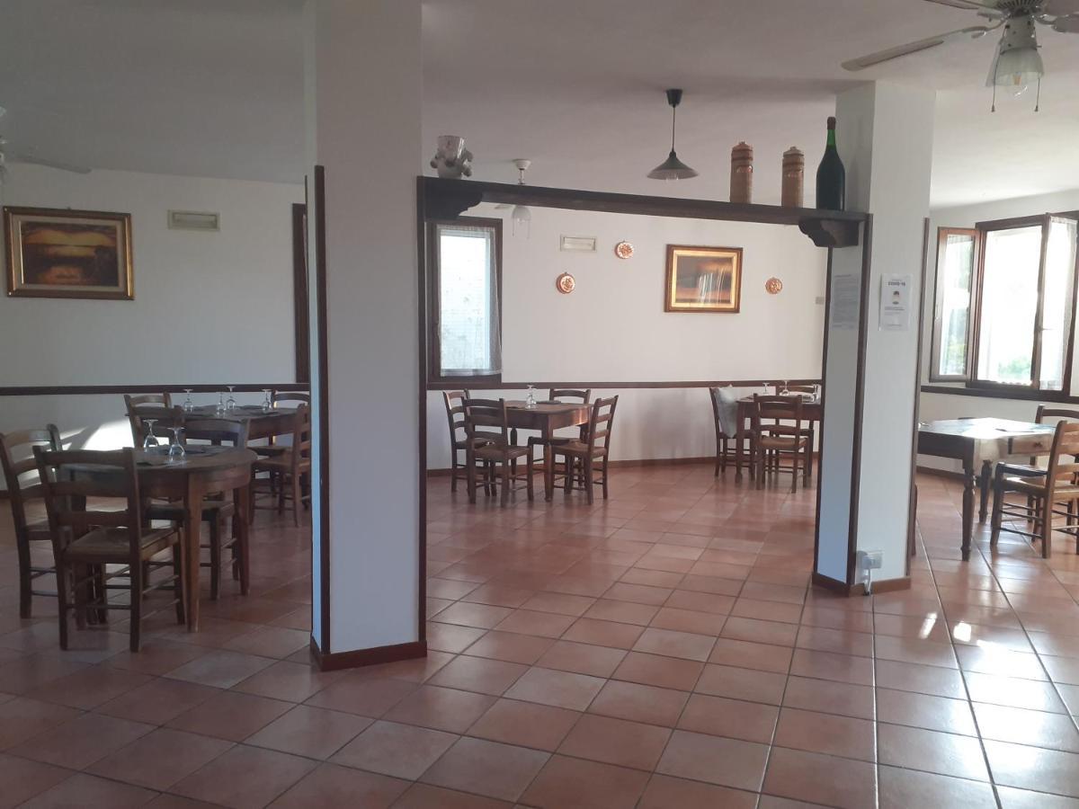 Locanda Delle Grotte Di Onferno Hotel Gemmano Buitenkant foto