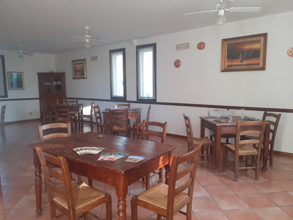 Locanda Delle Grotte Di Onferno Hotel Gemmano Buitenkant foto