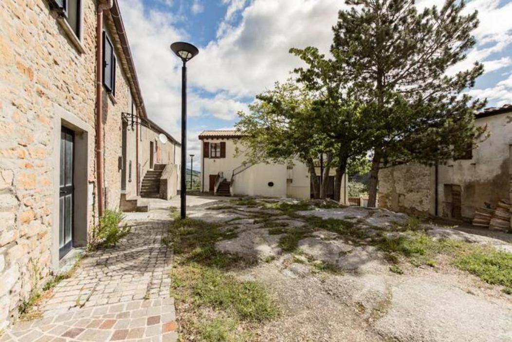 Locanda Delle Grotte Di Onferno Hotel Gemmano Buitenkant foto